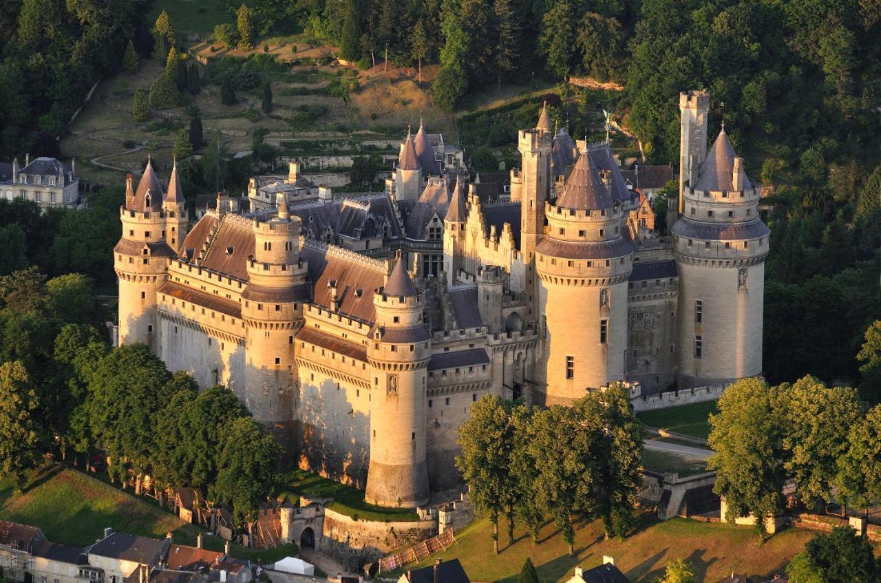 Il Etait Une Fois Pierrefonds Exterior photo